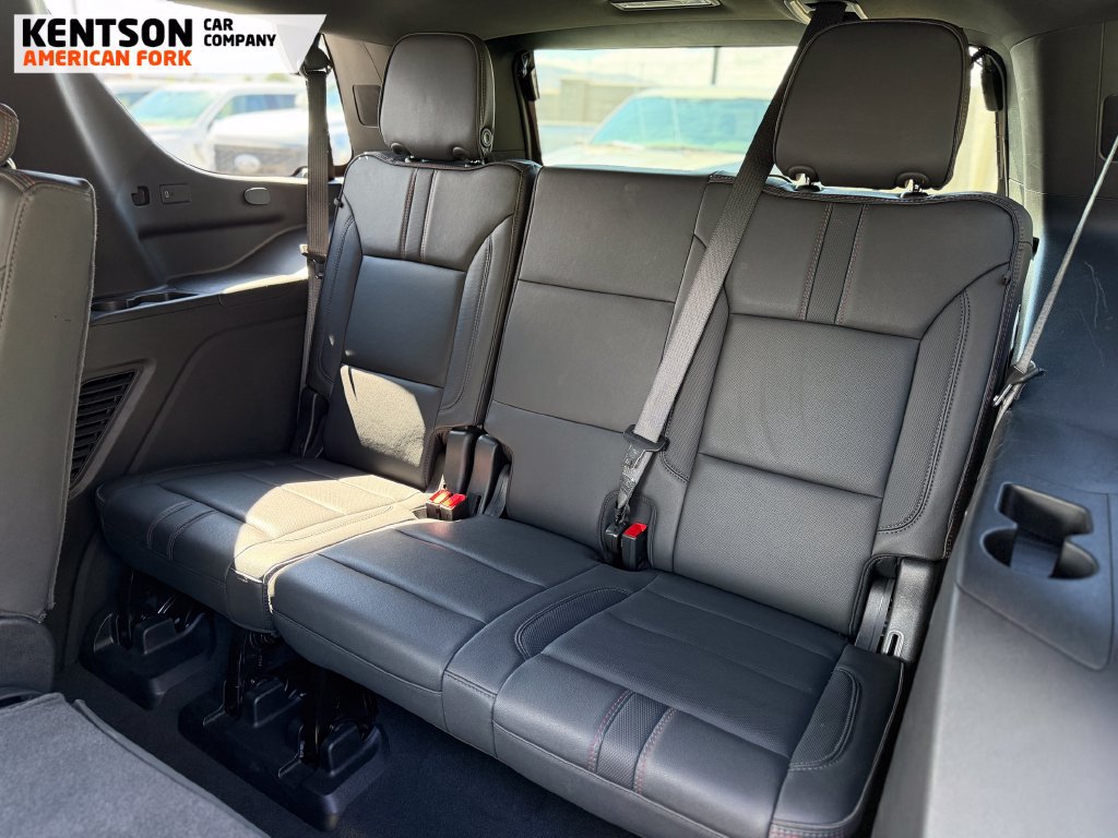 Used 2026 Chevrolet Tahoe RST AWD/4WD image 34