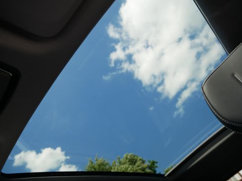 New 2025 Cadillac Optiq Sport 1 w/ LPO, Floor Liner Package image 24