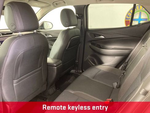 Used 2020 Buick Encore GX Select image 17