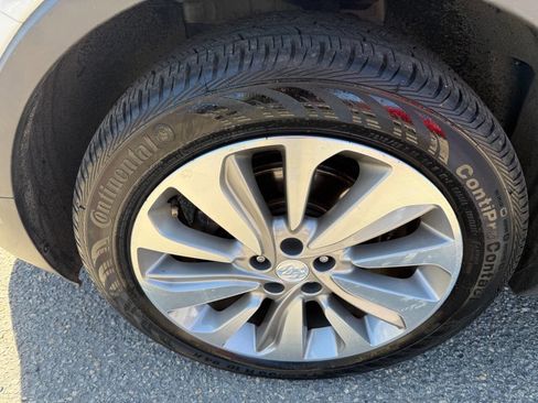 Used 2021 Buick Encore Preferred image 25