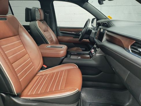 Certified 2023 GMC Yukon Denali Ultimate image 7