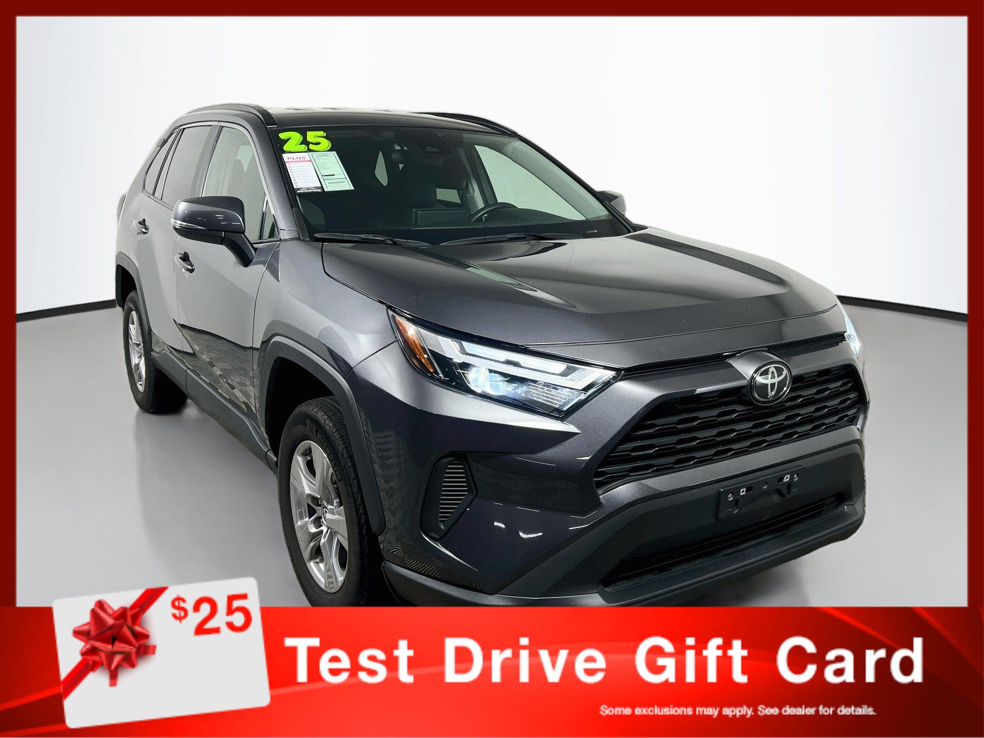 Used 2025 Toyota RAV4 XLE FWD image 1