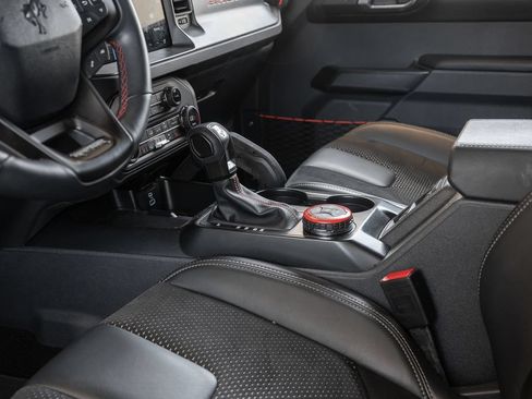 Used 2025 Ford Bronco Raptor AWD/4WD image 39