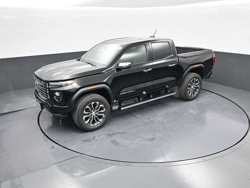 New 2026 GMC Canyon Denali image 56