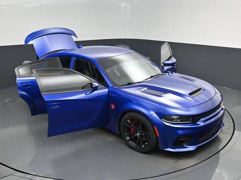 Used 2022 Dodge Charger SRT Hellcat w/ Harman/Kardon Audio Group RWD image 19