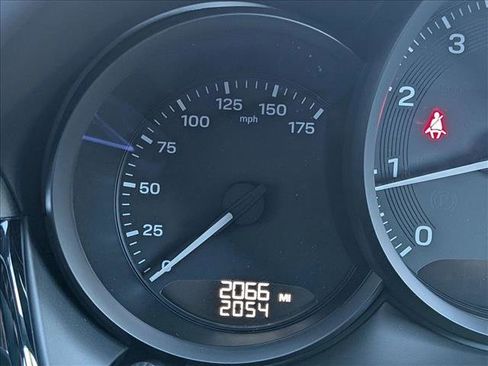 Used 2025 Porsche Macan image 16