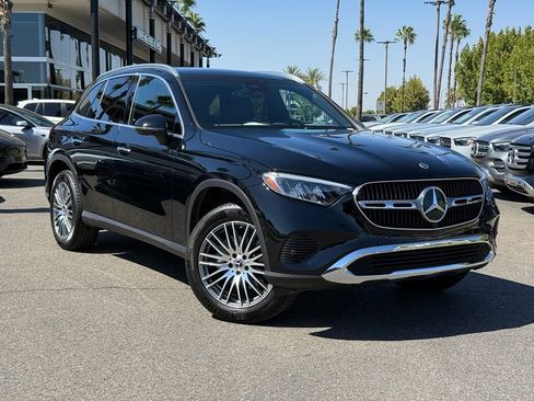 Certified 2026 Mercedes-Benz GLC 300 4MATIC image 1
