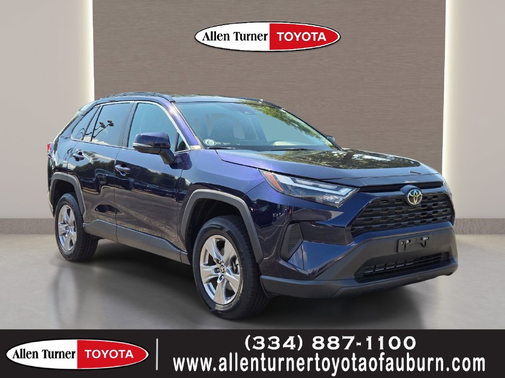 Used 2025 Toyota RAV4 XLE FWD image 1