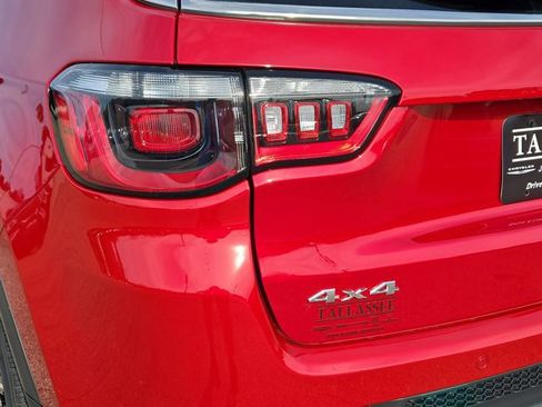 New 2026 Jeep Compass Limited image 9