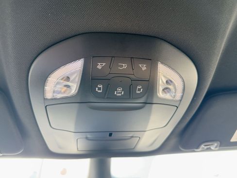 New 2026 Chrysler Pacifica Select FWD image 24