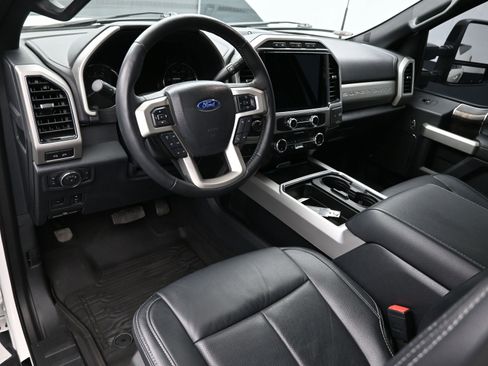 Used 2022 Ford F250 Lariat w/ Tremor Off-Road Package image 21