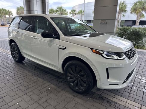 Certified 2025 Land Rover Discovery Sport S image 4