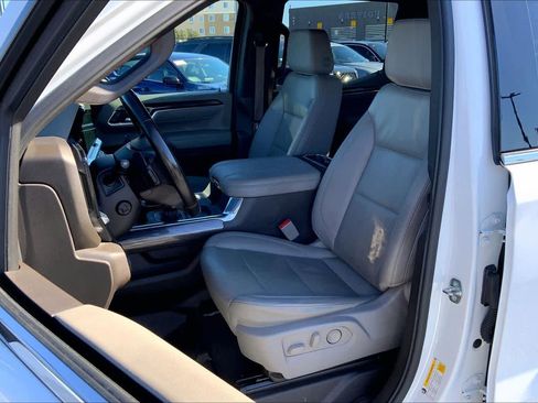 Used 2024 Chevrolet Silverado 1500 LTZ image 8