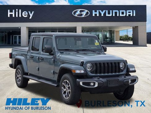 Used 2024 Jeep Gladiator Sport AWD/4WD image 2