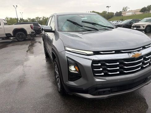 Used 2026 Chevrolet Equinox LT AWD/4WD image 7