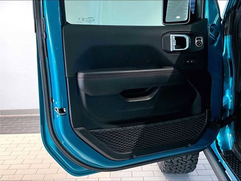 Used 2024 Jeep Wrangler Unlimited Rubicon 392 image 25