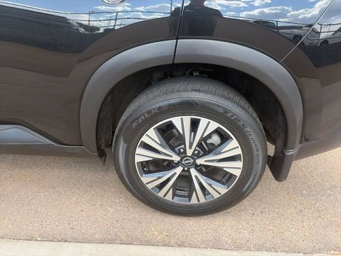 Used 2023 Nissan Rogue SV w/ SV Premium Package FWD image 34