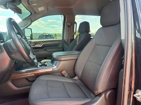 Used 2024 Chevrolet Silverado 2500 LT w/ Convenience Package AWD/4WD image 7