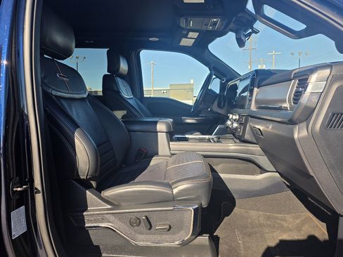 Used 2024 Ford F250 Platinum w/ FX4 Off-Road Package image 17