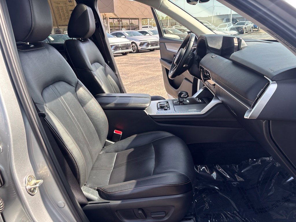 Used 2025 MAZDA CX-90 3.3 Turbo w/ Premium Sport Pkg AWD/4WD image 36