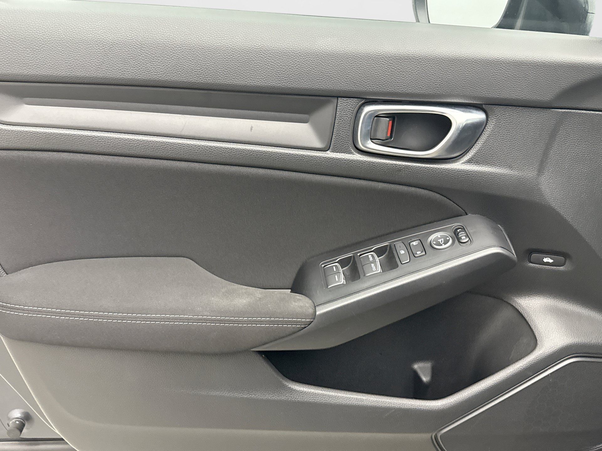 Used 2022 Honda Civic Sport image 9