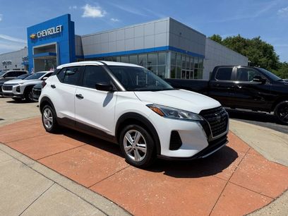 Used 2022 Nissan Kicks S
