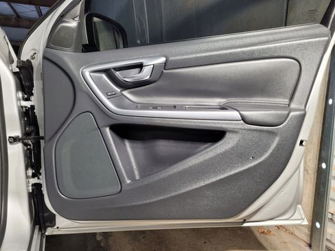 Used 2016 Volvo S60 T5 Premier image 15