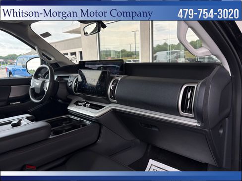 Used 2025 Ford Expedition Max Active AWD/4WD image 14