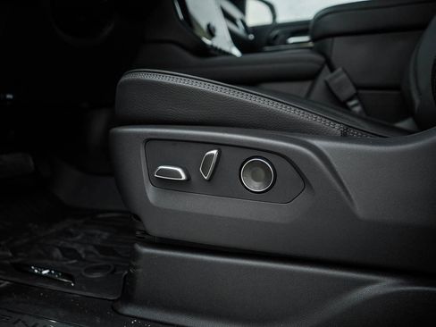 New 2026 GMC Yukon XL Denali w/ LPO, Floor Liner Package AWD/4WD image 21