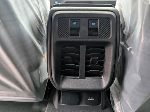 Used 2025 Ford Bronco Badlands AWD/4WD image 30