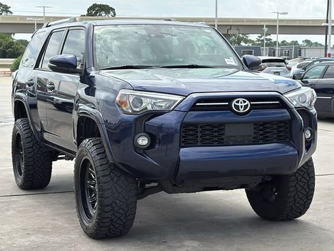 Used 2022 Toyota 4Runner SR5 Premium AWD/4WD image 7