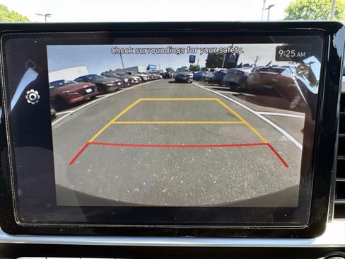Used 2023 Hyundai Venue Limited w/ Cargo Package FWD image 22