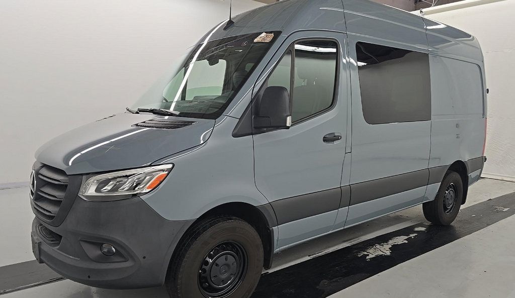 Used 2023 Mercedes-Benz Sprinter 2500 image 1