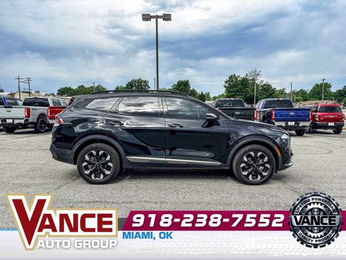 Used 2023 Kia Sportage X-Line w/ X-Line Premium Package AWD/4WD image 8