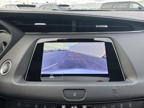 Used 2021 Cadillac XT4 Premium Luxury w/ Cold Weather Package image 27