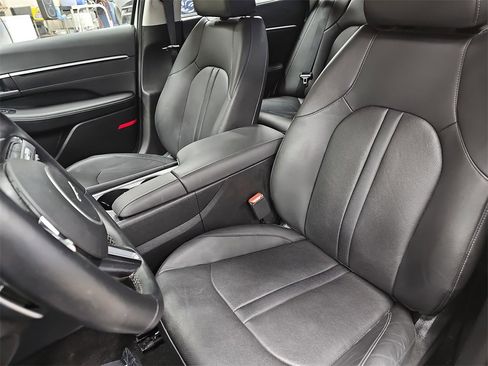 Used 2024 Hyundai Sonata Limited image 14