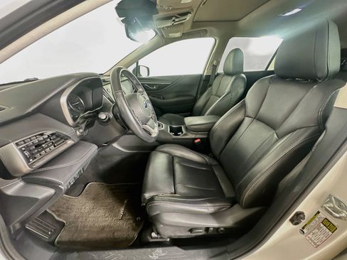Used 2023 Subaru Outback Limited AWD/4WD image 13
