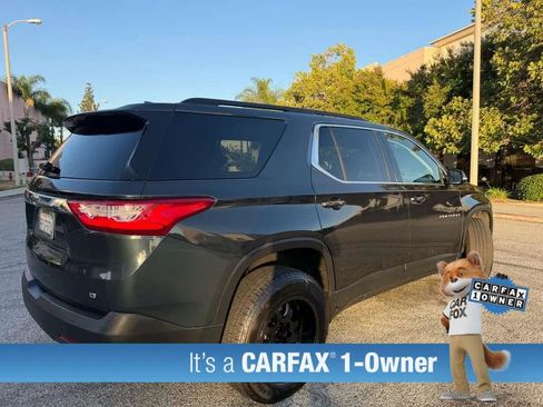 Used 2020 Chevrolet Traverse LT FWD image 2