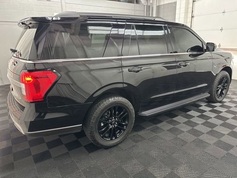 Used 2024 Ford Expedition XLT AWD/4WD image 10