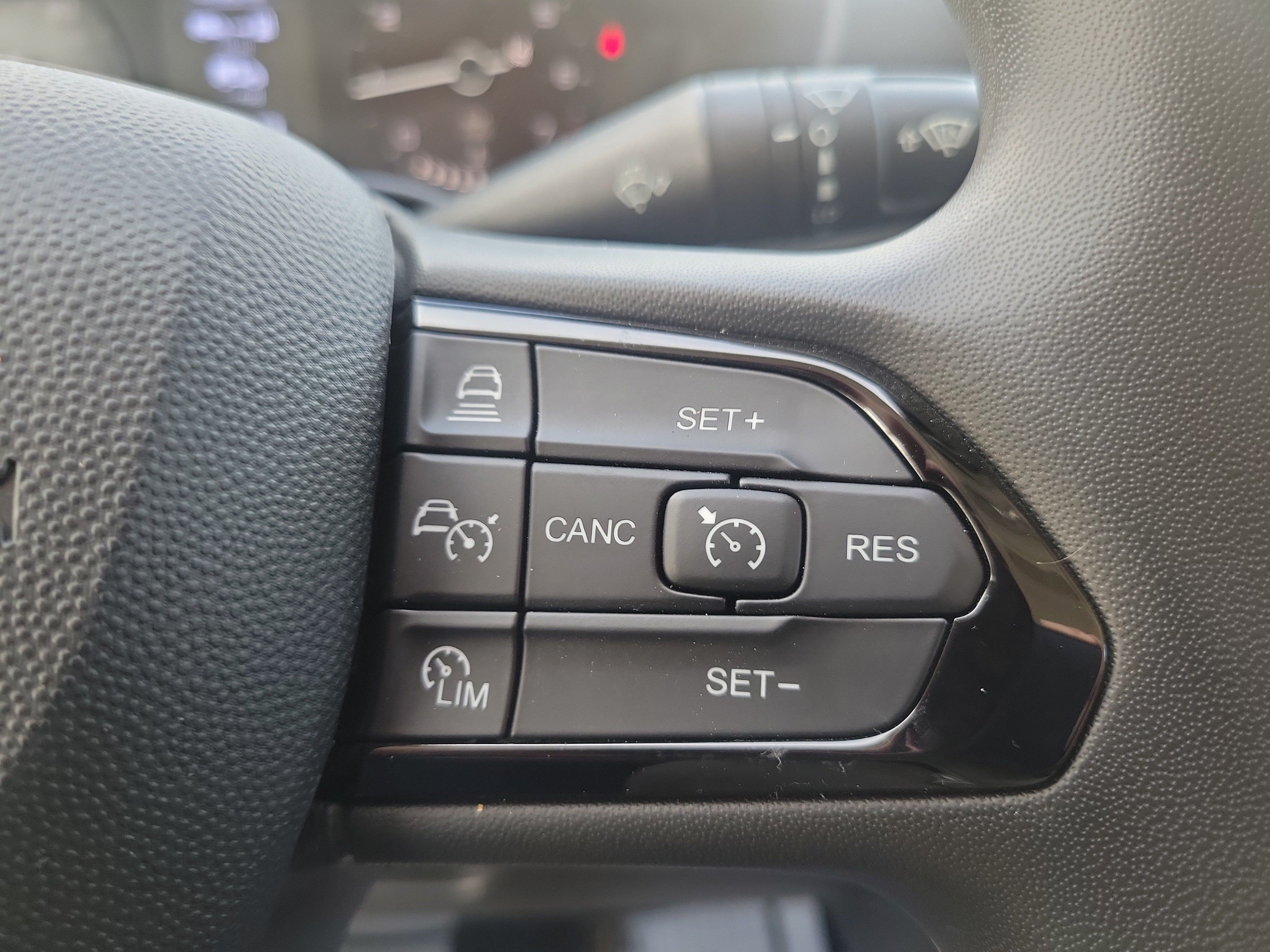 Used 2025 RAM ProMaster 2500 w/ Safety Group FWD image 13