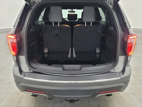Used 2018 Ford Explorer Limited image 29