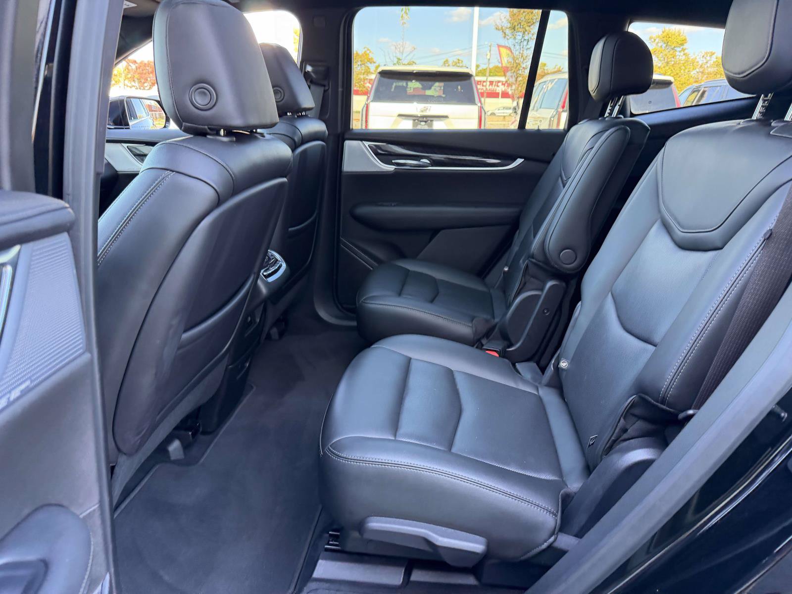 Used 2021 Cadillac XT6 Premium Luxury FWD image 14