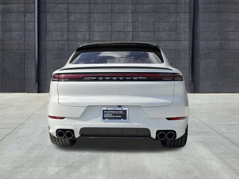 Certified 2026 Porsche Cayenne S AWD/4WD image 10