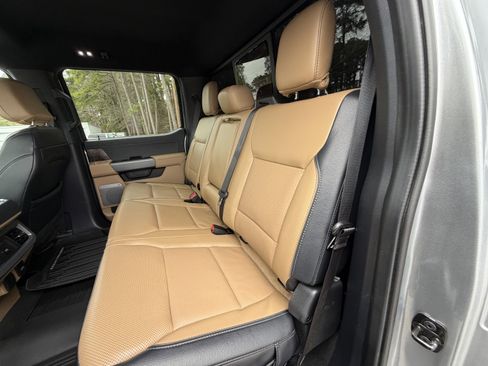 Used 2024 Ford F350 Lariat w/ Lariat Ultimate Package image 17