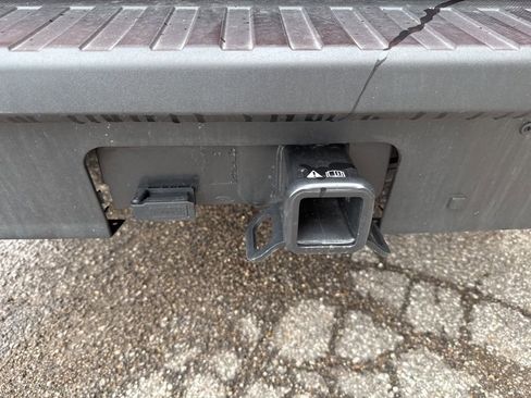 Used 2024 Ford Maverick XL image 10