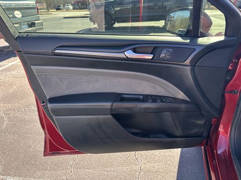 Used 2017 Ford Fusion Sport image 11