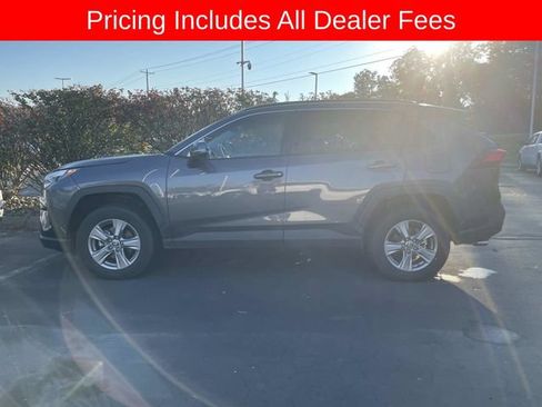 Used 2024 Toyota RAV4 XLE AWD/4WD image 3