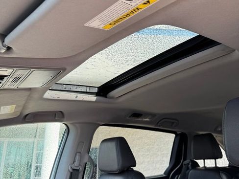 Used 2019 Honda Odyssey EX-L image 17