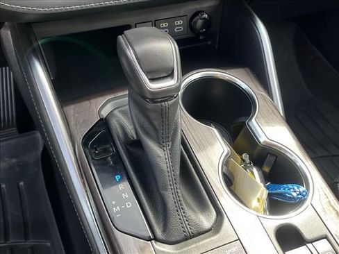 Used 2022 Toyota Highlander Limited image 21