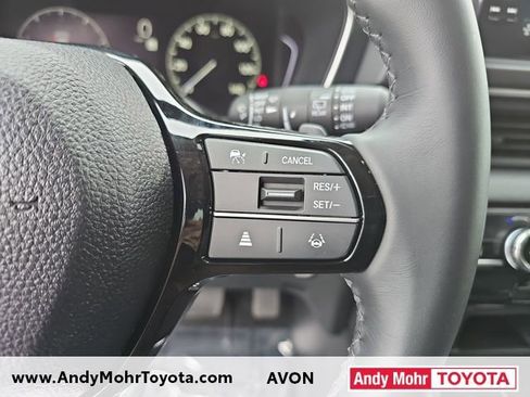 Used 2025 Honda Pilot Touring image 16